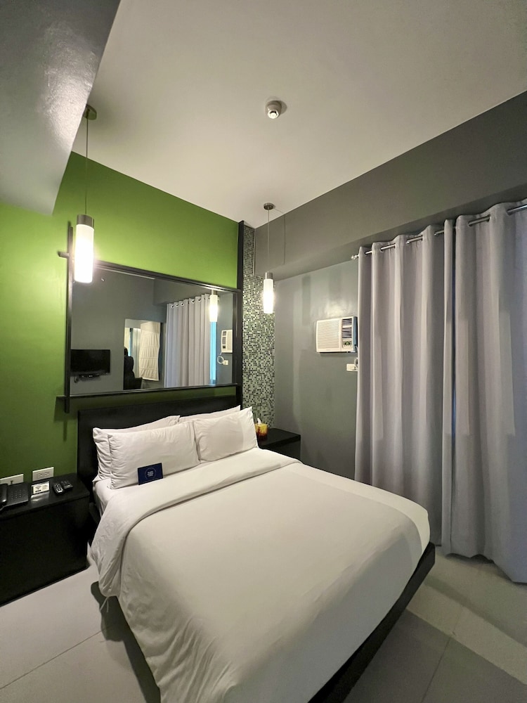 1 BEDROOM, PREMIER