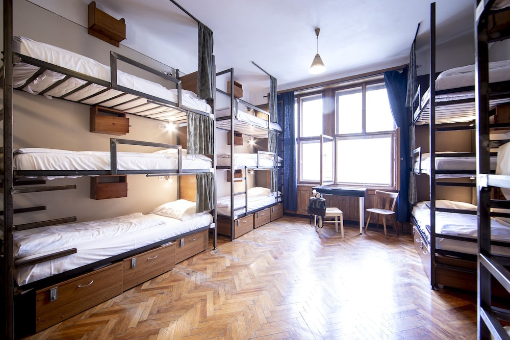 Sir Toby Apos S Hostel 29/70