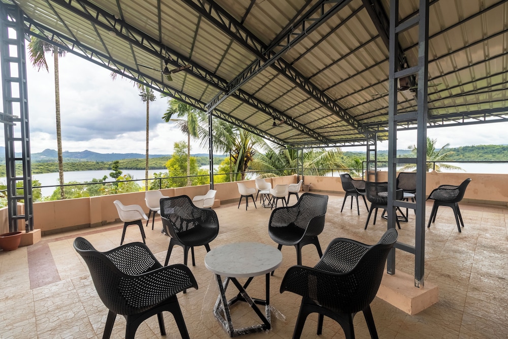 KARAPUZHA VILLAGE RESORT 30/51