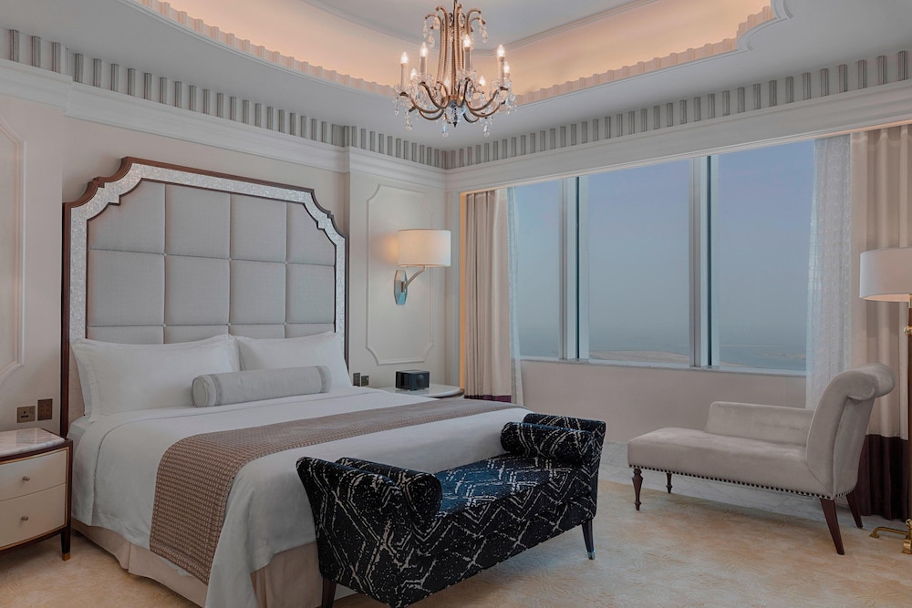 The St Regis Abu Dhabi 17/85