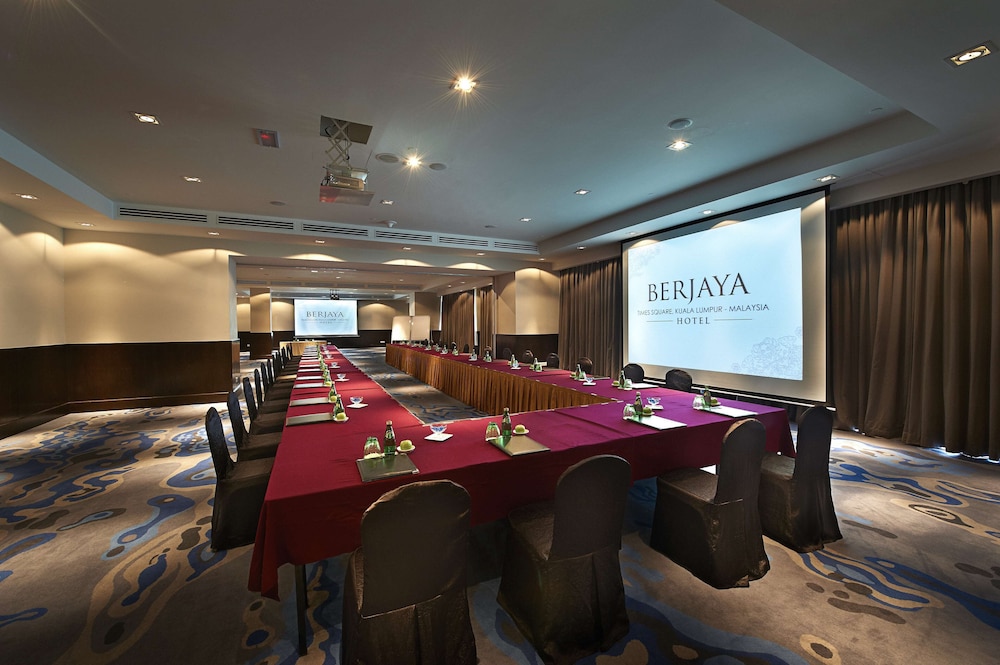 Berjaya Times Square Hotel 41/52