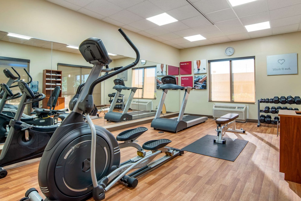 Comfort Suites Gulfport Central, MS 25/49