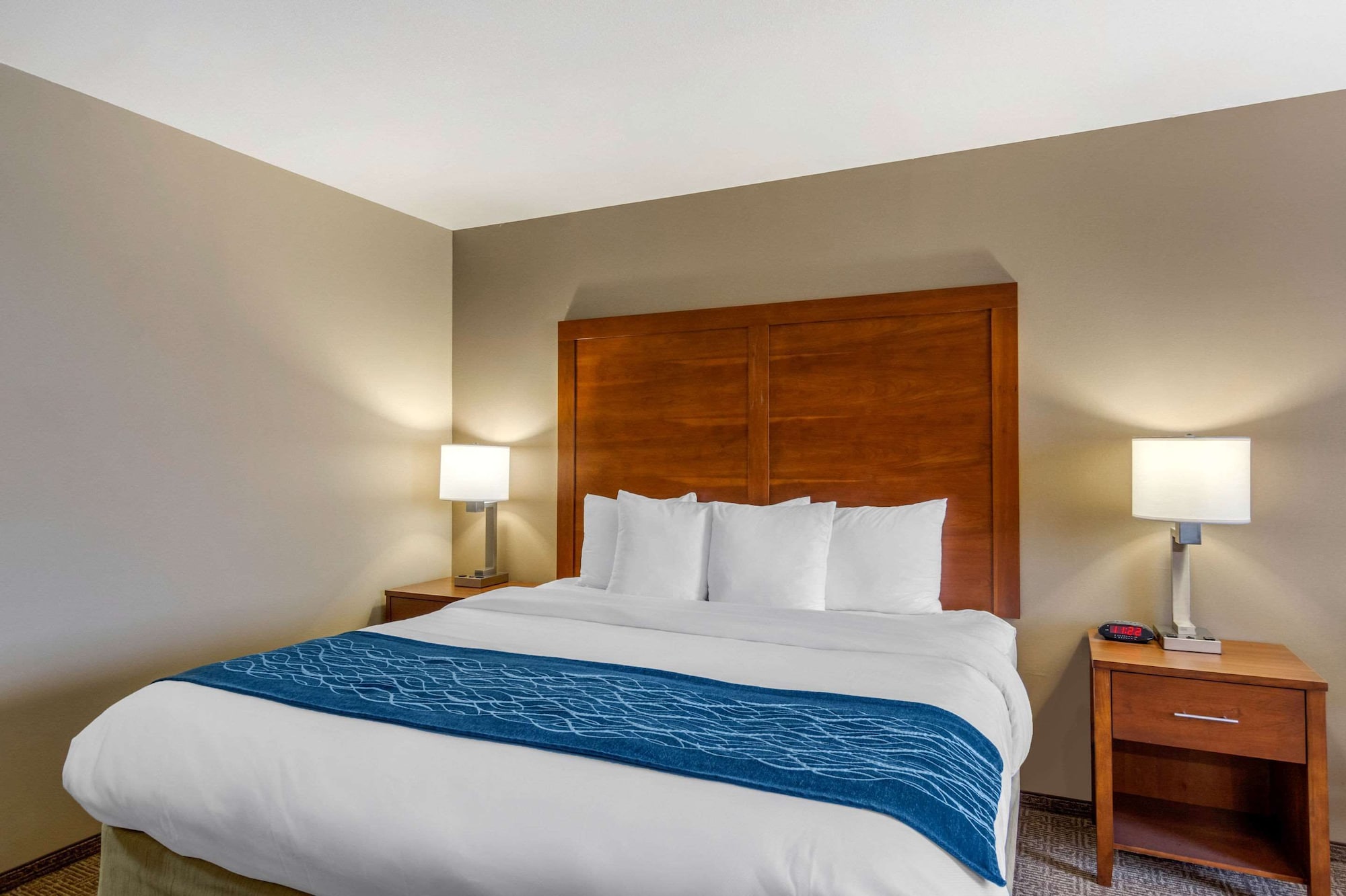 UPGRADE, KING BED, ACCESSIBLE