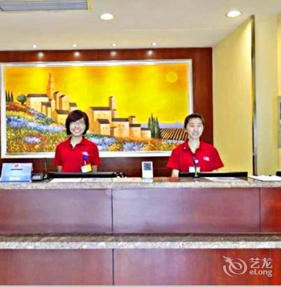 Mercure Qingdao Zhanqiao 5/46