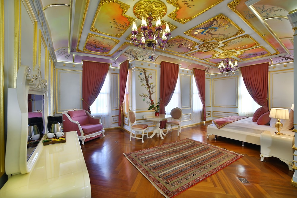Seven Hills Palace & Spa 50/72