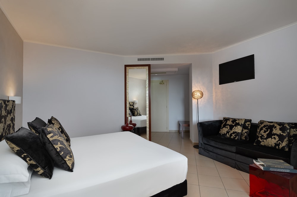 غرفة سوبيريور بسرير مزدوج، Grand Hotel Sofia 5/6
