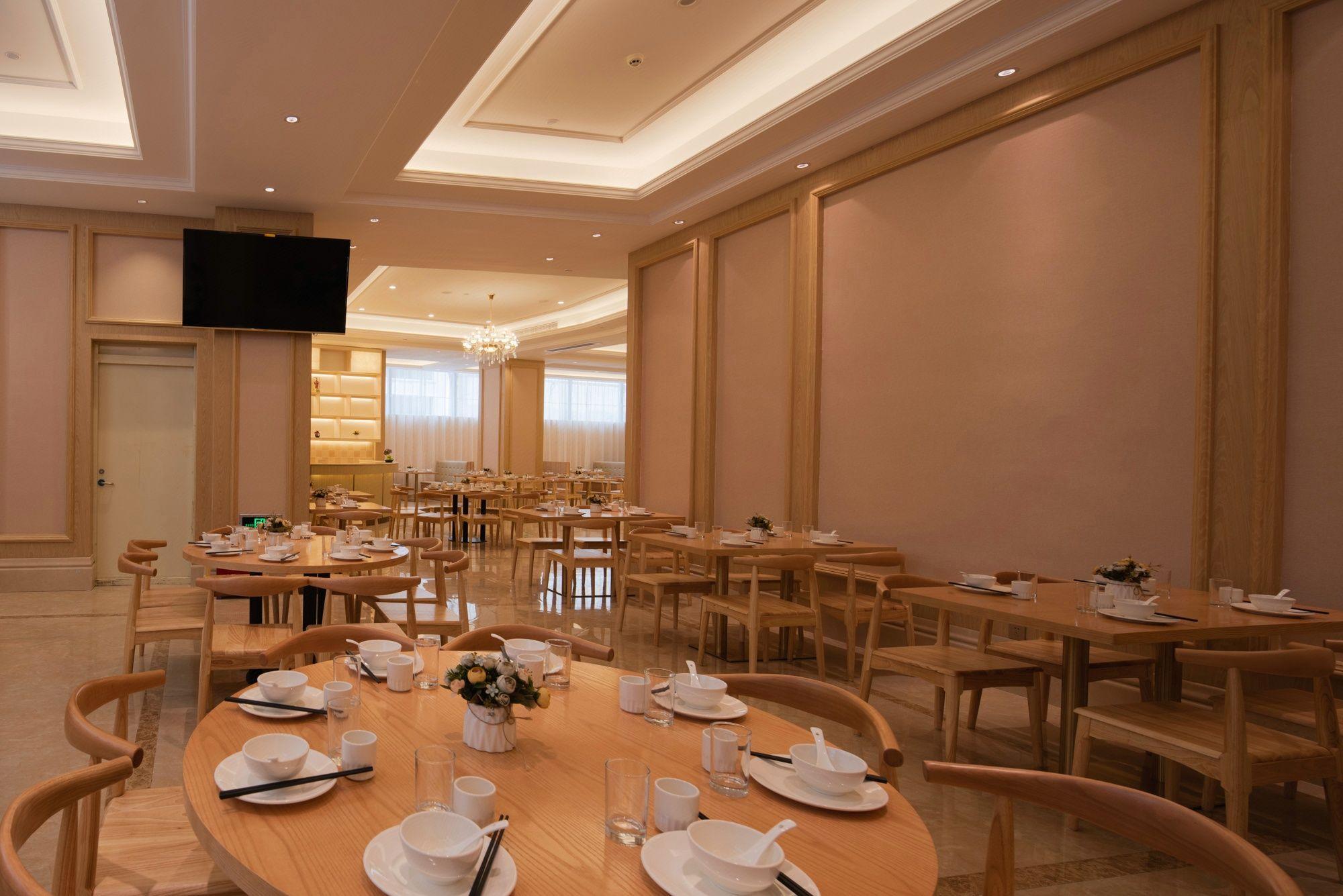 Vienna International Hotel (Guilin Seven Star Park Polytechnic University store) 34/42