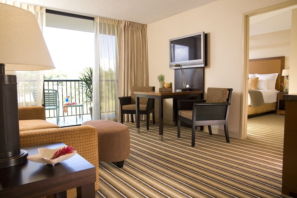 Maui Coast Hotel 38/71