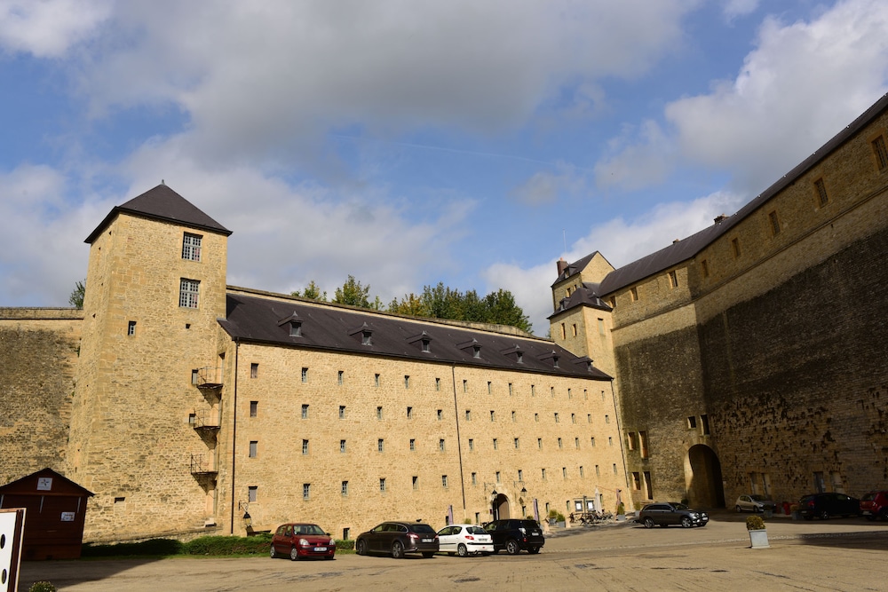 Hotel Le Chateau Fort 65/70