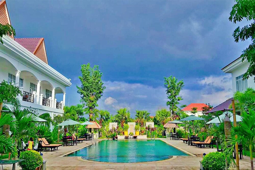 Glorious Hotel and Spa 44/50