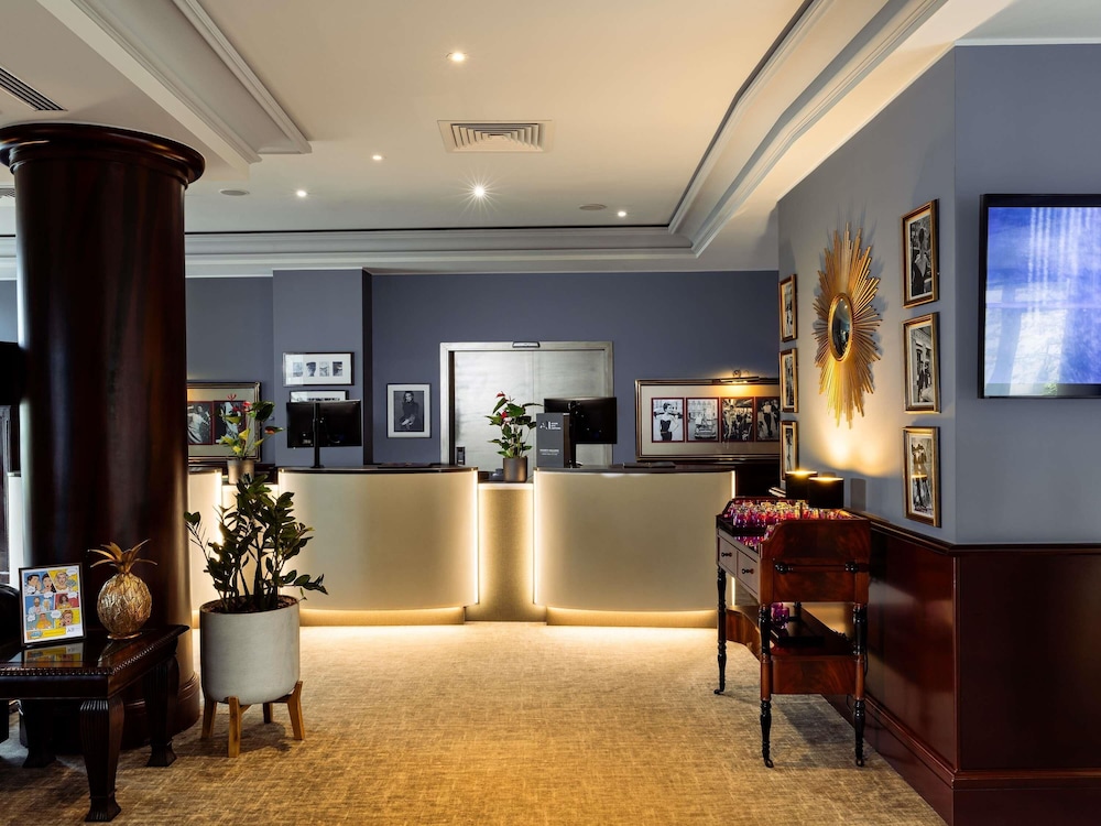 lobby