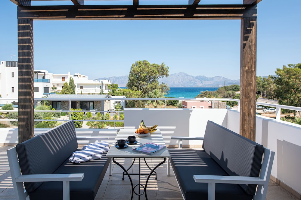 Almiros Sand Apartments 48/50