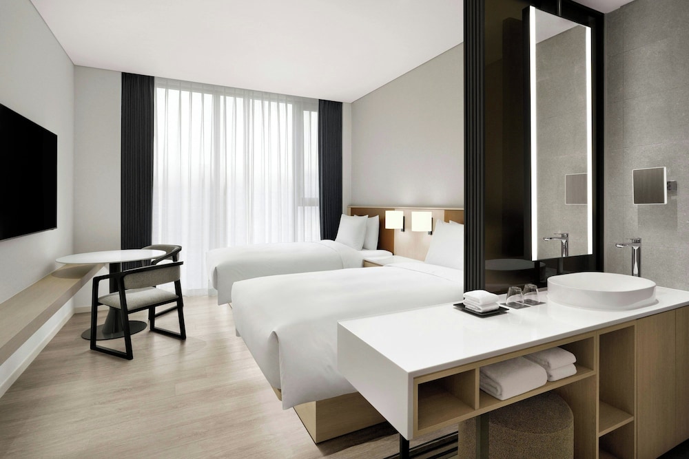 AC Hotel Seoul Geumjeong 13/48