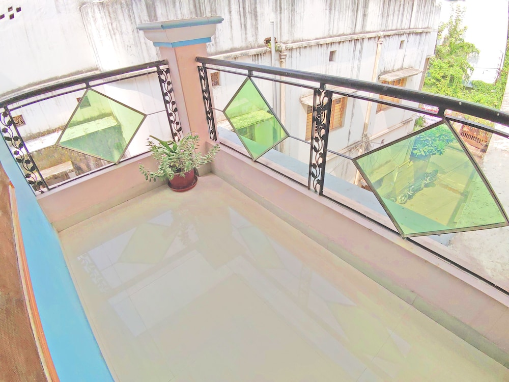 Hotel Ganesha 58/63