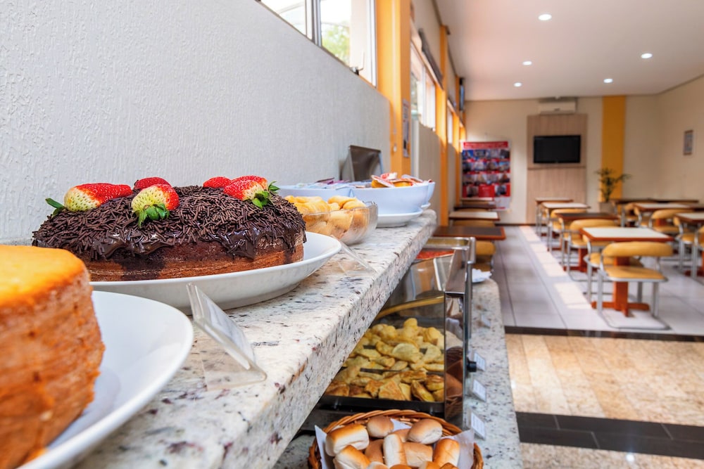 Hotel Express São Leopoldo 35/50