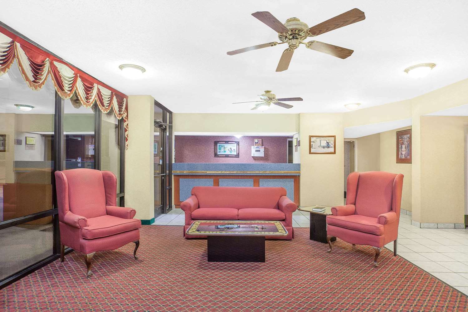 Super 8 By Wyndham Bulls Gap Greeneville Area 10/22