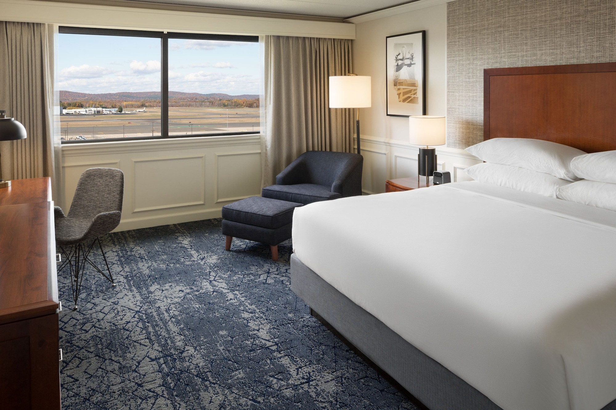 Room at Sheraton Hartford Hotel at Bradley Airport, WINDSOR LOCKS - CT