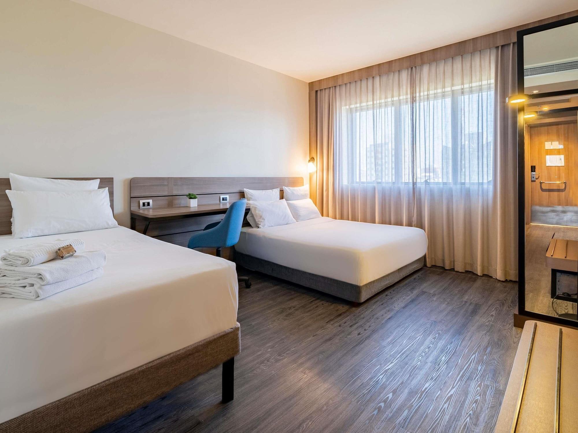 Room, Multiple Beds, Accessible