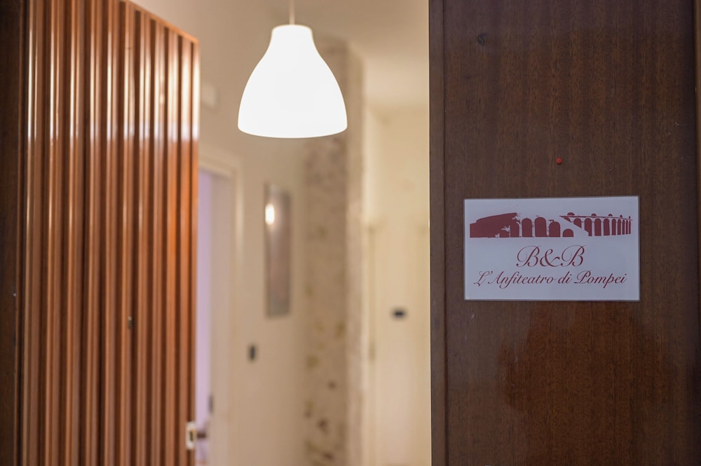 ランフィテアトロ ディ ポンペイ B&B 写真4