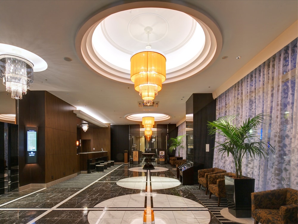 APA Villa Hotel Toyama - Ekimae 51/56