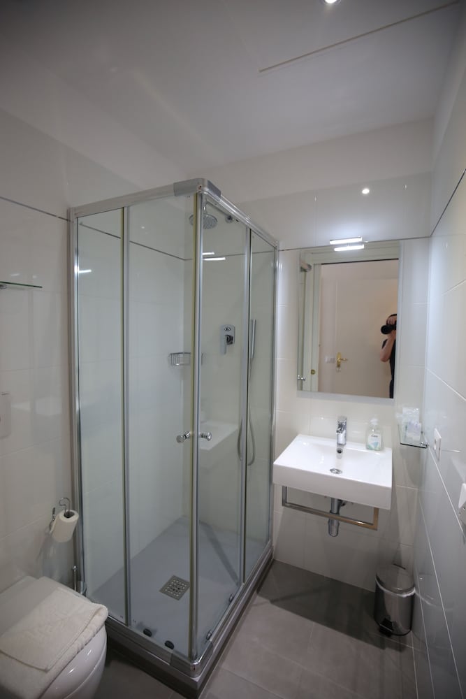 Boutique Hotel Neptune Nice 26/30