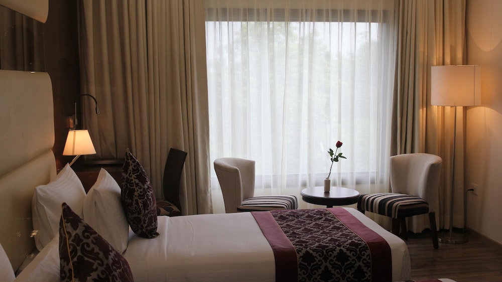 Clarks Inn Suite Gwalior 19/41