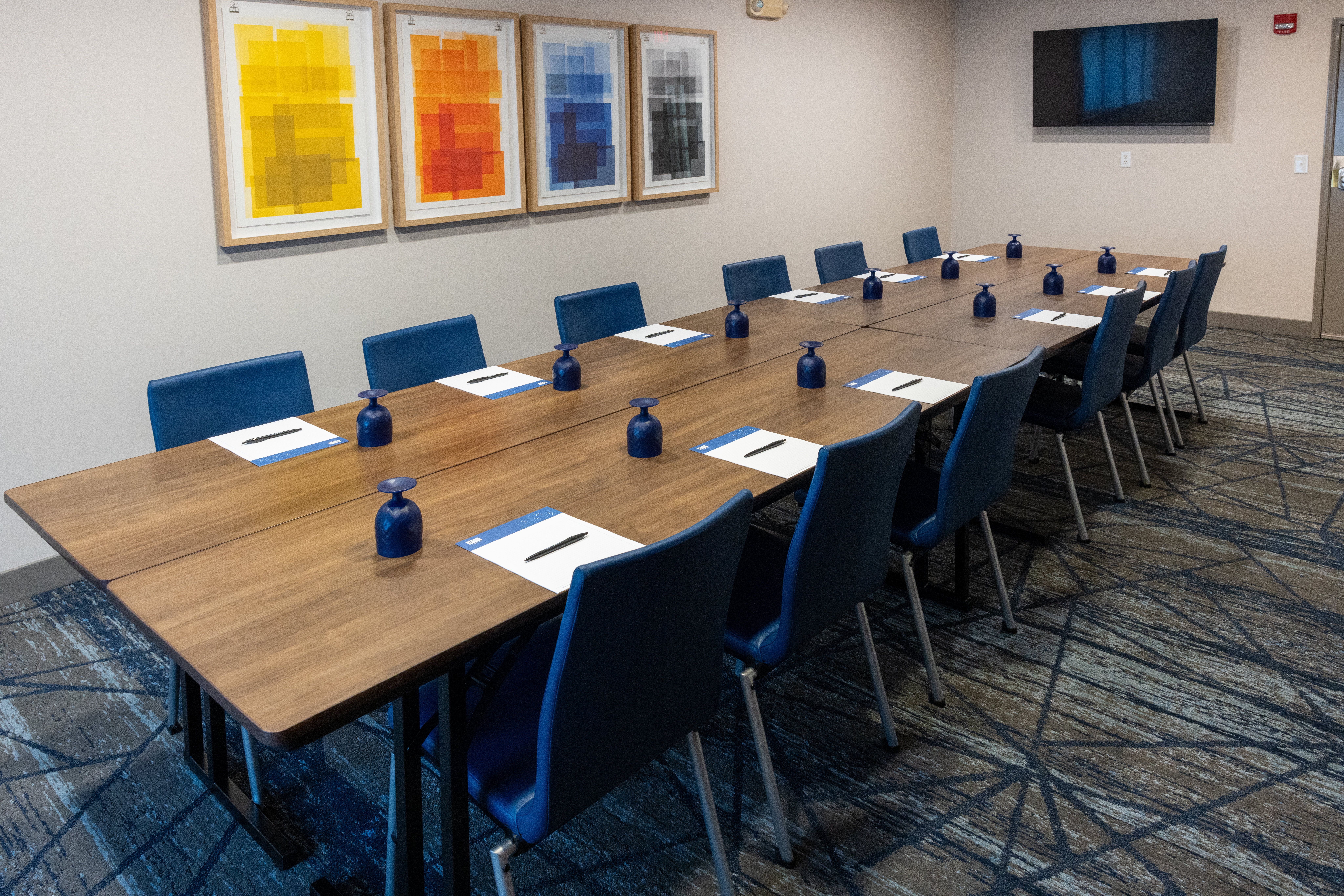Holiday Inn Express Hotel And Suites Wichita Airport 50/58