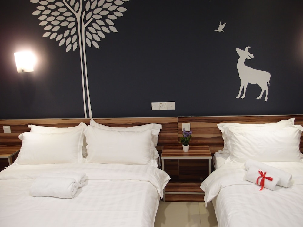 ONE AVENUE HOTEL, BALAKONG 12/30