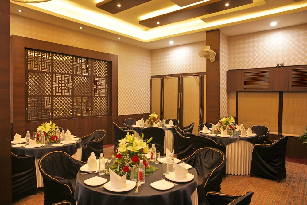 HOTEL SURYA ROYAL 29/41