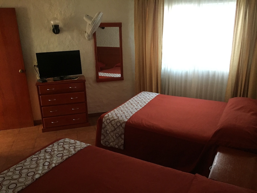 Villa del Sol and Suites 36/62