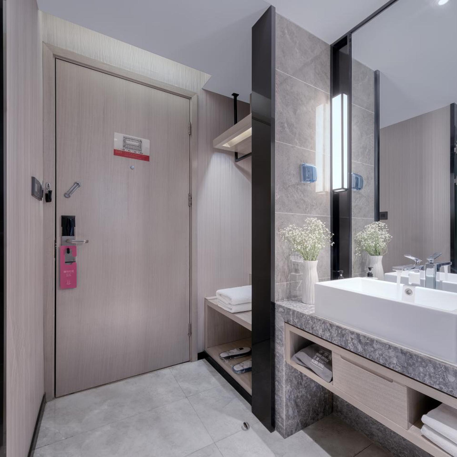 Echarm Hotel( Guangzhou Pazhou International International Exhibition Center Nanzhou Metro Station) 44/50