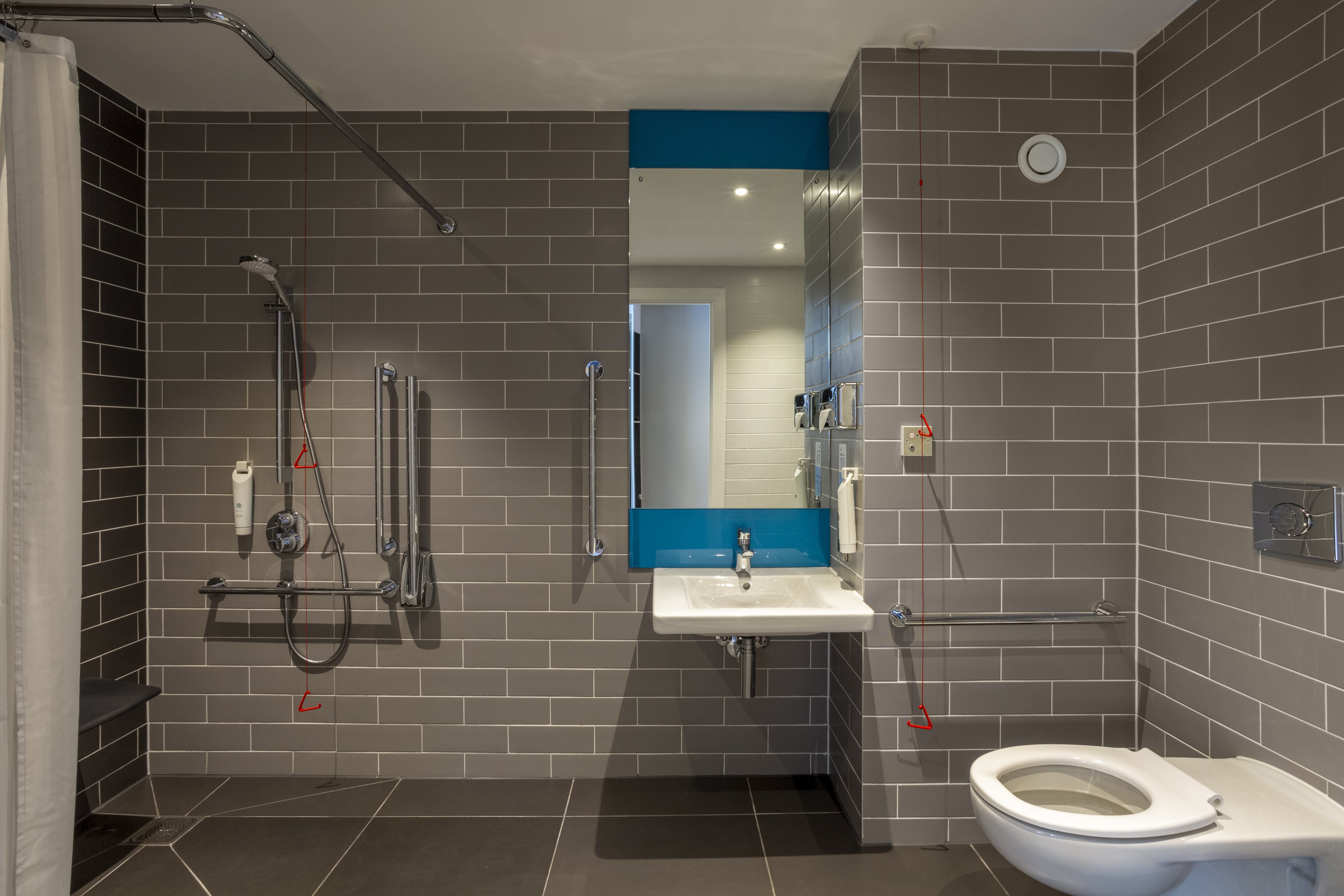 غرفة بسرير مزدوج لذوي الإعاقة، Holiday Inn Express Bridgwater 2/2