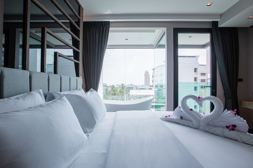 Rak Elegant Hotel Patong 51/69