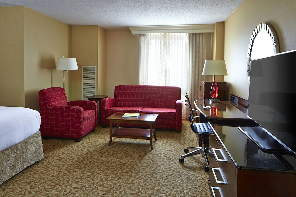 Chattanooga Marriott Downtown 24/50