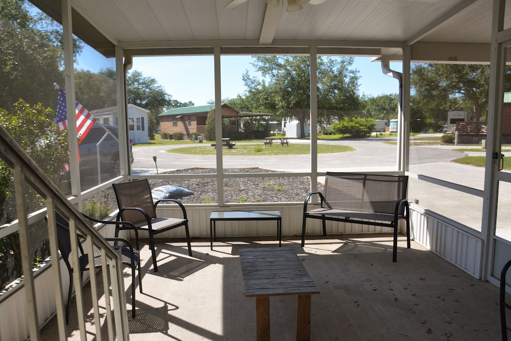 Guy Harvey Camp Mack Lodge & RV Resort 27/50