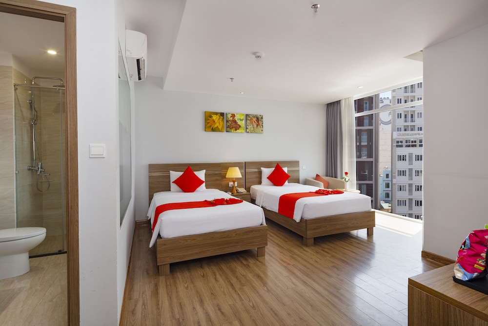 Maple Leaf Hotel & Apartment 37/75
