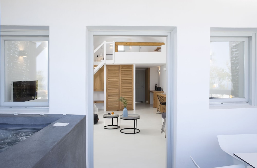 June Twenty Suites 40/50