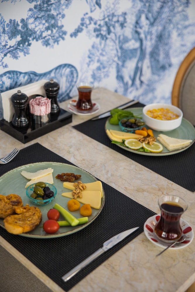 Niss Lara Hotel 56/66