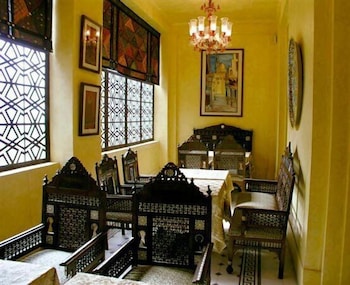 restaurant-cafeteria