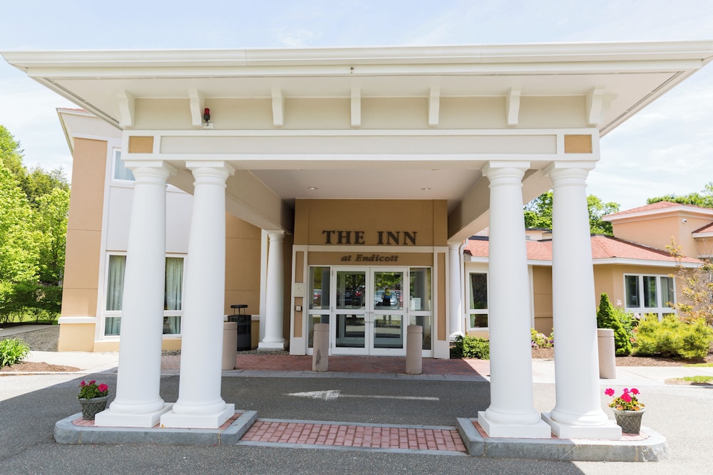 Wylie Inn And Conference Center At Endicott College 2/42