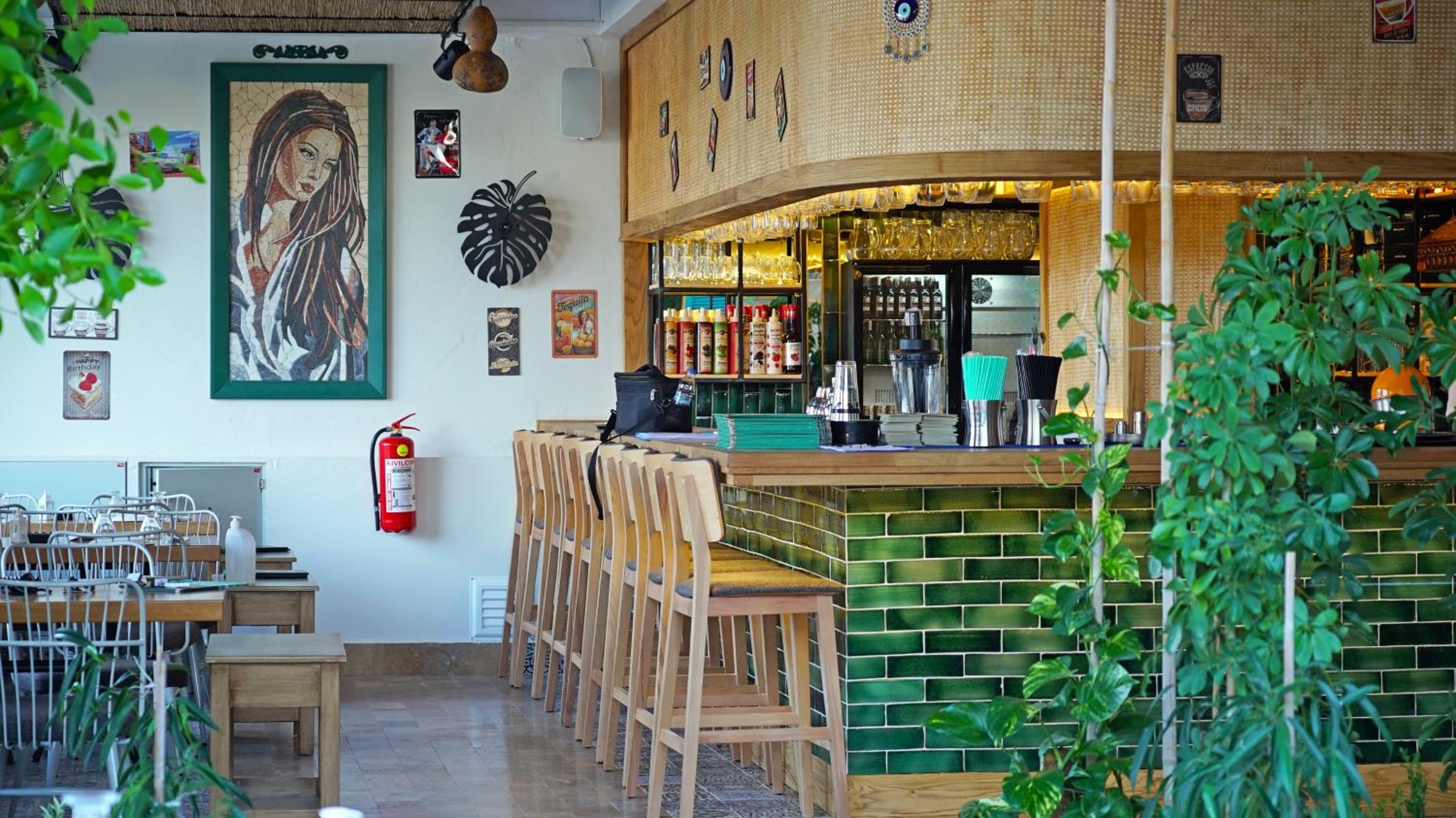 The New George & Dragon Beach Hotel 11/50