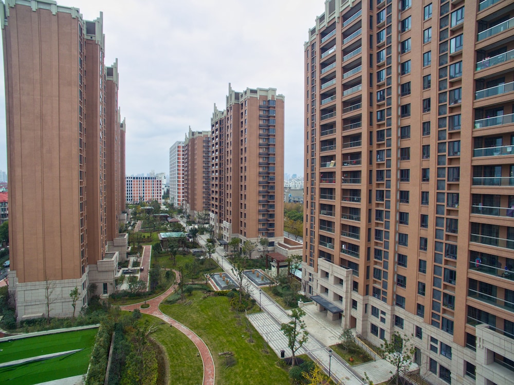 Green Court Place Jin Qiao Middle Ring Shanghai 41/50