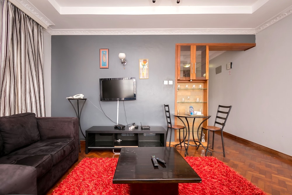Meltonia Luxury Suites 28/50