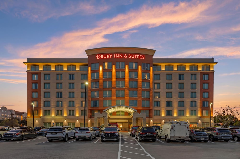 Drury Inn and Suites Fort Myers 3/49