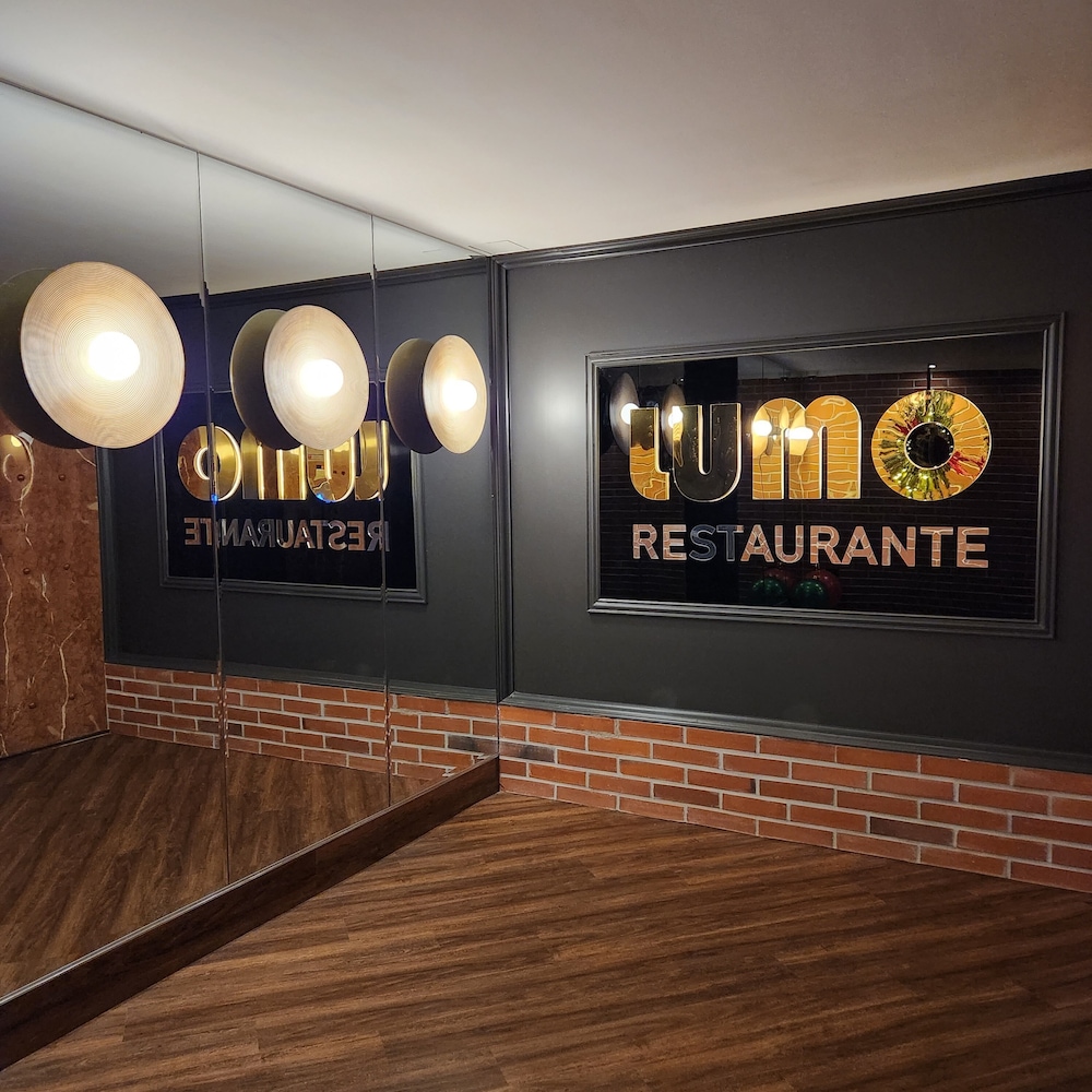HOTEL REINA ISABEL 34/64