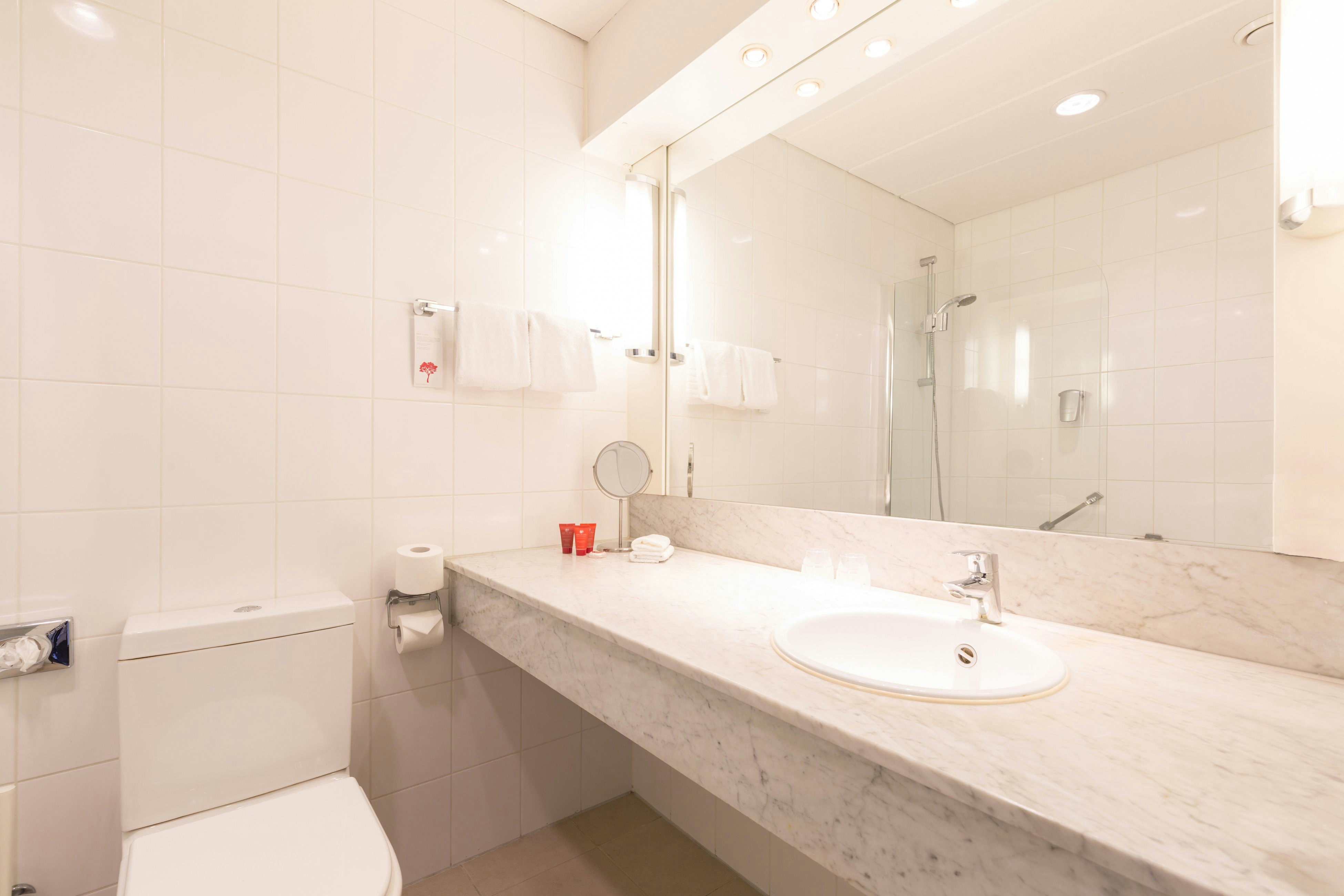 غرفة كومفورت بسرير مزدوج، Leonardo Hotel Lelystad City Center 4/4