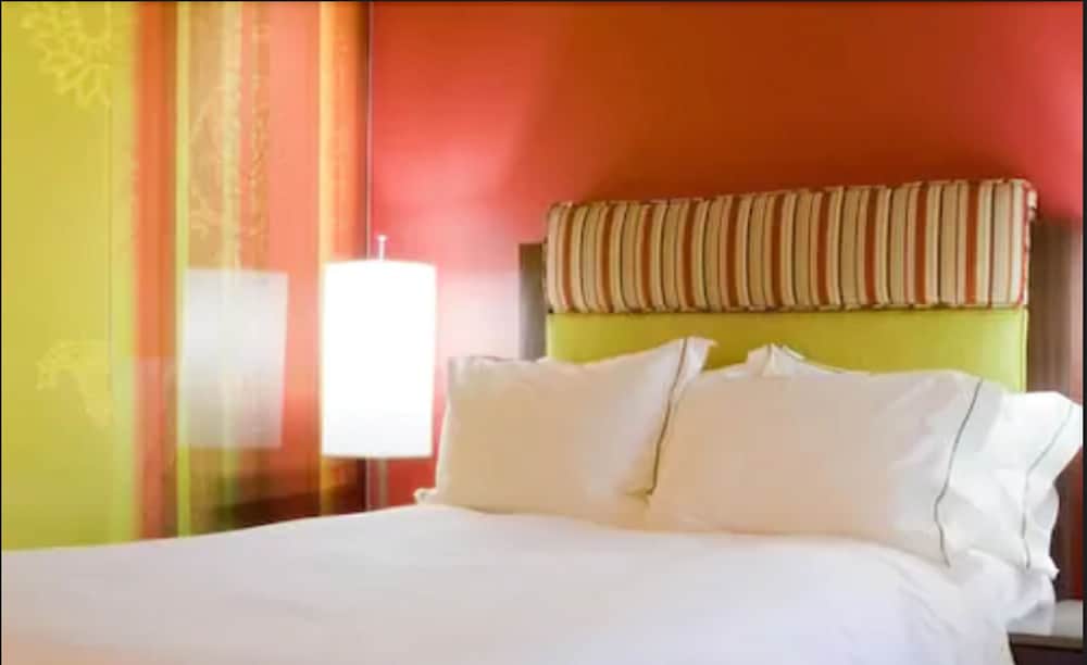 Sirtaj Hotel 13/63