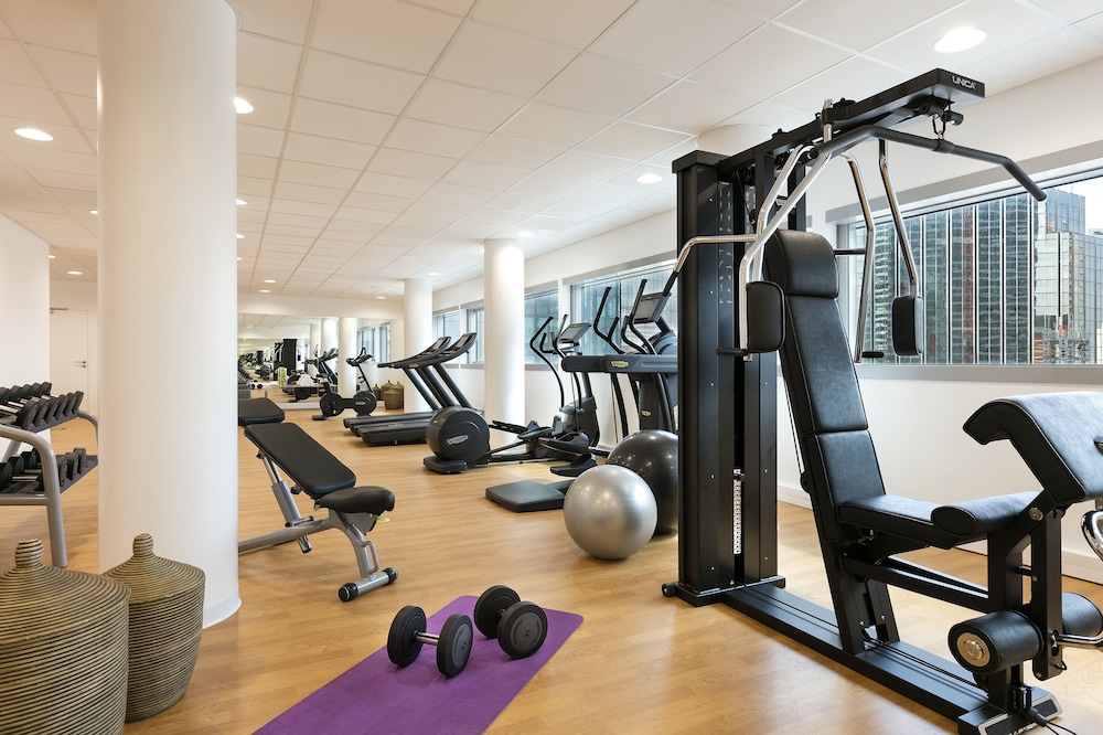Melia Paris La Defense 45/73