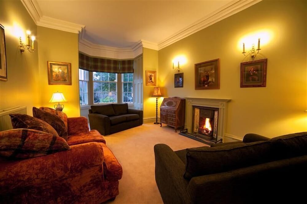 Loch Maree Hotel 22/29
