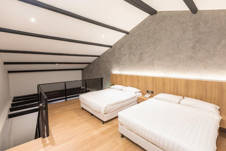 لوفت ديلوكس، The Nines A Boutique Collection Hotel Malacca 2/3